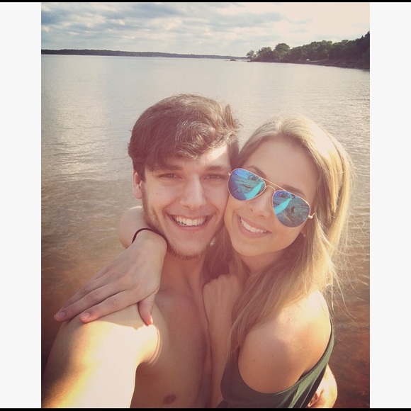 HEY Y’ALL ❤️❤️❤️ - Picture 2 of 5